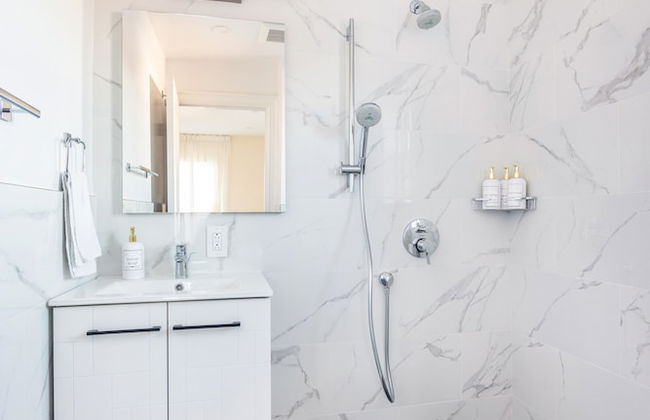 3BR Prime Luxury near NYC w Arcade Room - Foto 9