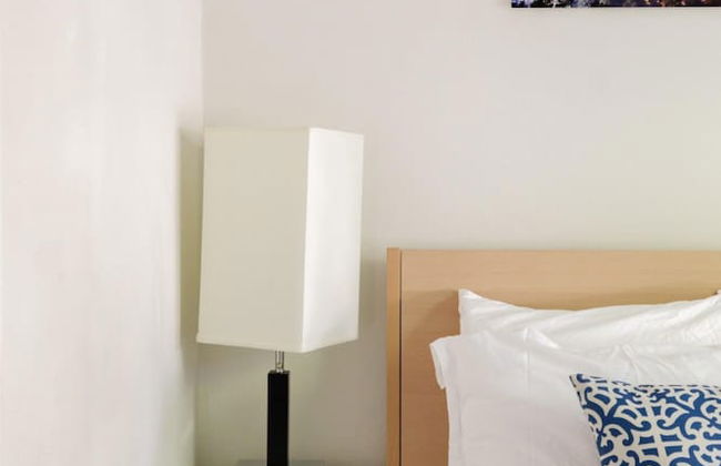 Downton Annie Apartment Four 2 BD 1BA Parking - Foto 17