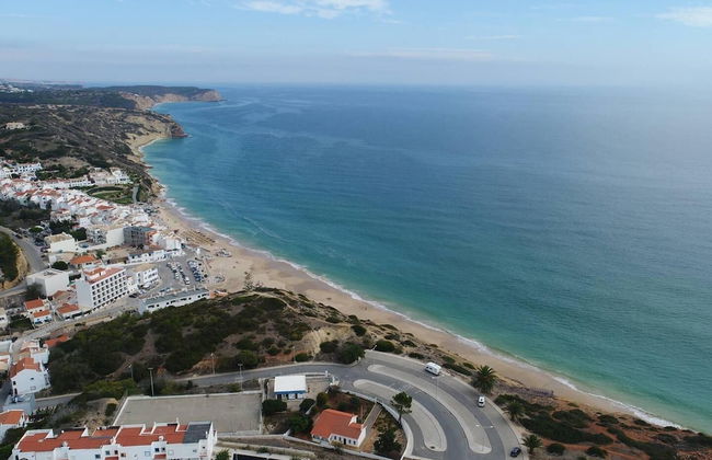 Beautiful Villa in Praia da Salema max 6 People - Foto 27