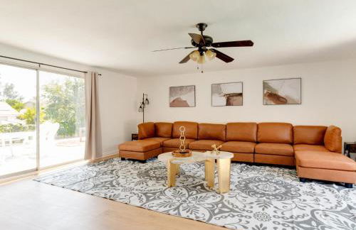 Charming 5 Bedroom Granada Hills House with Pool - Foto 1