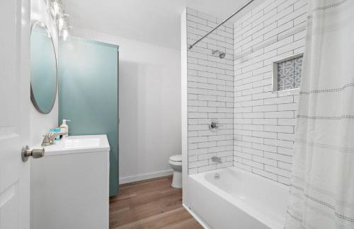 Bayfront Home with Private Pool, Pier, and Firepit - Foto 65