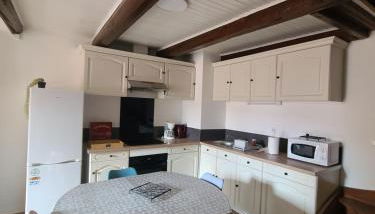 Maison auvergnate entièrement rénovée - Foto 4