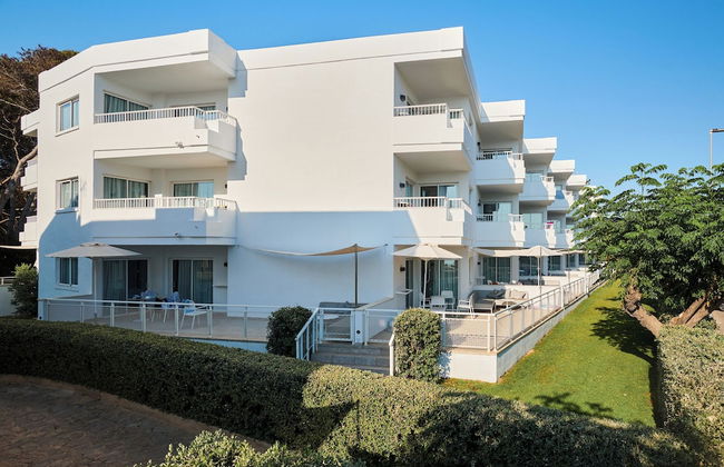 Hipotels Apartamentos Cala Bona - Photo 16