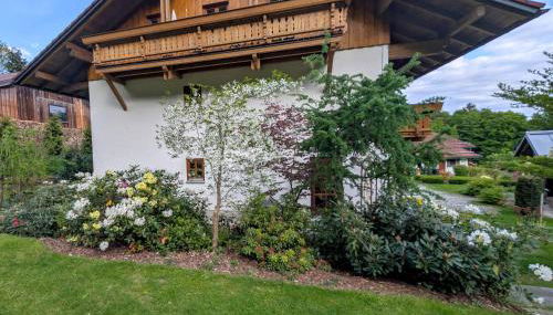 Haus Jägerfleck, Ihre Ferienwohnungen am Nationalpark Bayerischer Wald - Foto 2, Garden view