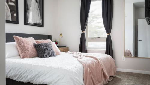 TC Sweet Pea - 2-Bedroom Condo Near Downtown TC! - Photo 3