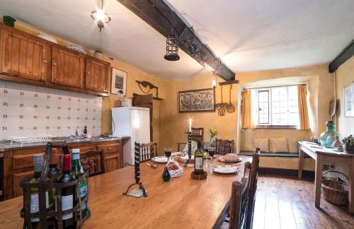 The Old Priory Cottage - Photo 9