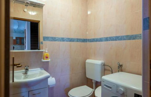 Three-Bedroom Holiday Home 0 In Zminj - Photo 31