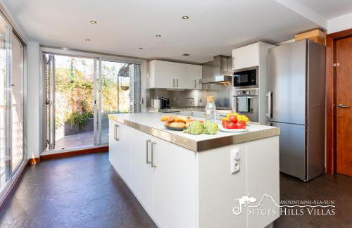 Stylish Villa Havana with Sea Views, Private Pool & A/C - Foto 21