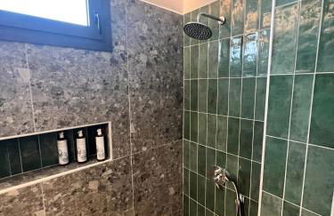 Cora May Central Villa with private pool 200m to the beach - Foto 24