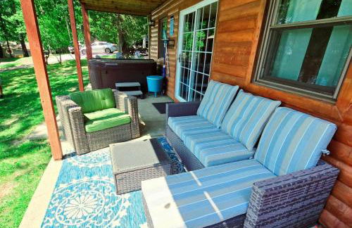 Log Home Hot Tub Retreat, Kayaks - Photo 19