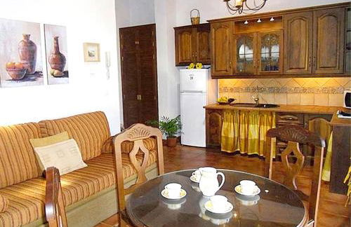 Elegant Apartment in San Cristóbal de La Laguna with Pool – 35 m² - Foto 11
