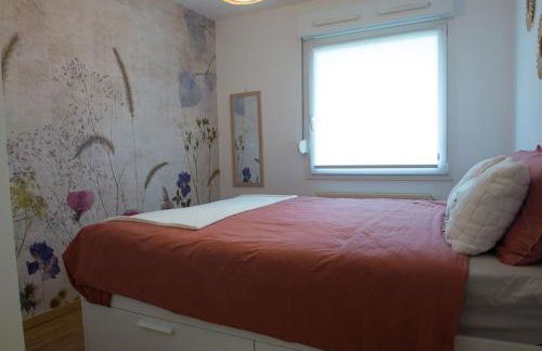 Chez Fany - Superbe appartement en résidence avec parking - Foto 17