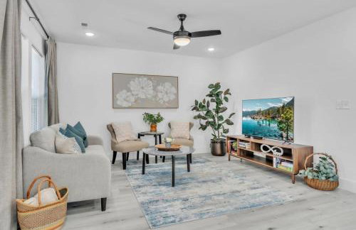 3 BR Downtown Spartanburg- Upscale& Work Ready "Sweet Carolina Cottage" - Foto 17