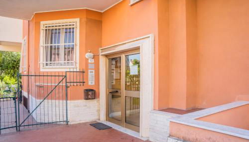 049 - Attico ELEGANTE, 10 minuti a piedi da MARE e SPIAGGIA - POSTO AUTO PRIVATO GRATIS - Foto 3