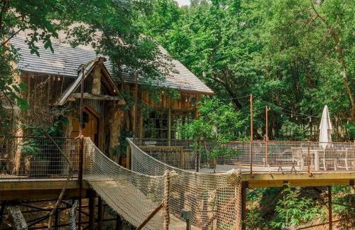 Hobbit Treehouse with Waterfall on the Brazos River for Glamping in Texas - Foto 6