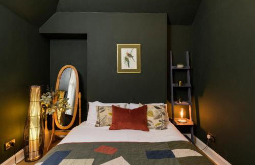 JOIVY Contemporary Cottage with Free Parking - Foto 20