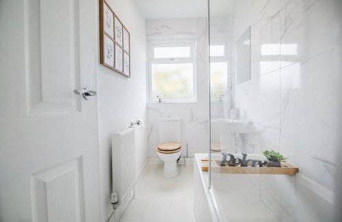 White Marble Residence Free Parking 12PPL - Foto 45