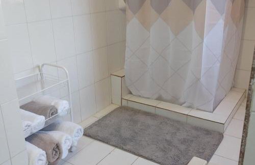 Charming Beachfront 2-bedroom house with AC - Foto 11