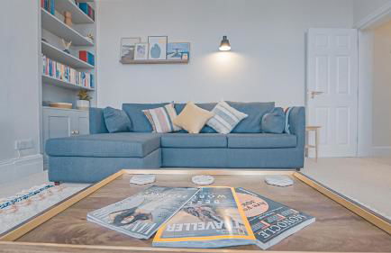 Burlington Mansions - Stunning Coastal Apartment - Photo 8