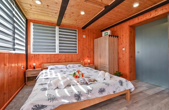 Holiday House Dora - Nice home with nice forest view and Outdoor swimming pool, Whirlpool-Jacuzzi, Sauna, 2 bedrooms and WiFi - Foto 6