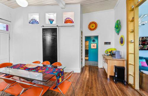 Vibrant Location Artistic Home Downtown King Bed - Foto 12