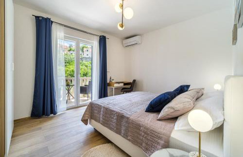 Villa Janie with a pool for up to 16 people - Photo 35