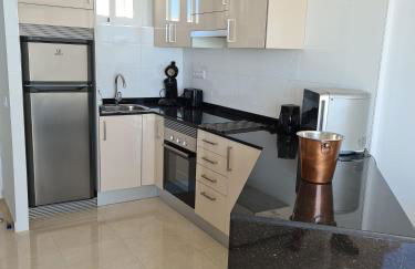 Luxurious 1st Line Top-floor Apartment With Direct Sea Access - Photo 10