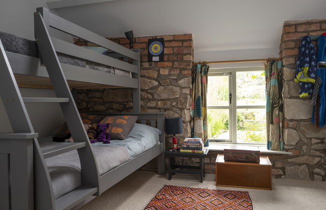 Little Underhill - Foto 2