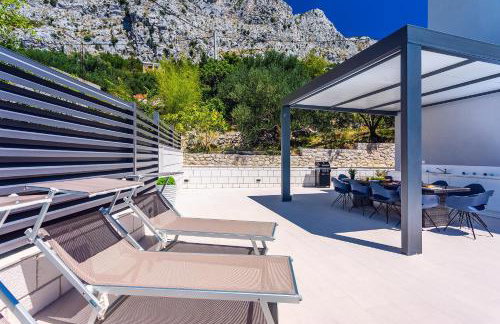 Villa Belvedere with heated pool, billiards, Media room, sea views,10 pax - Foto 10