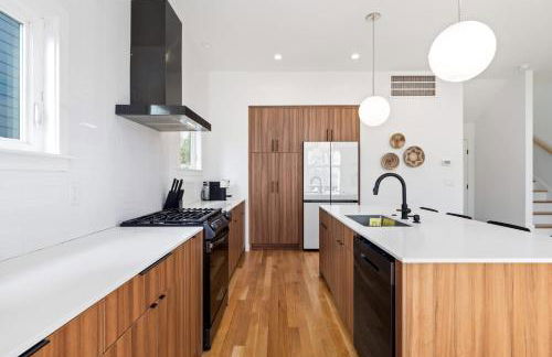 Modern Amenities Downtown - Raleigh Craftsman - Foto 13