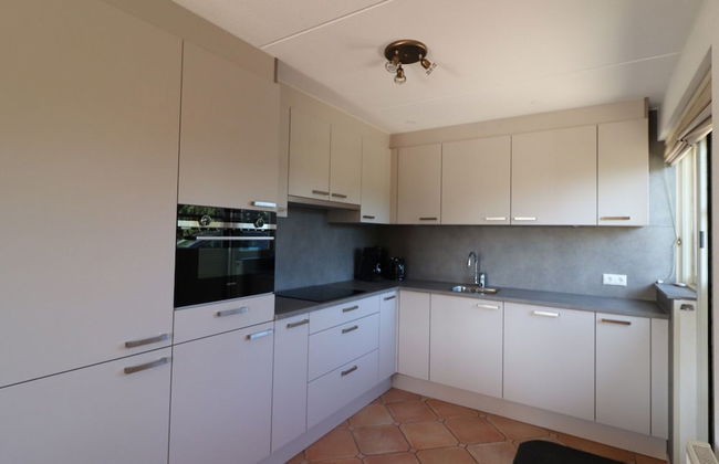 Villa With Terrace on the Water in Friesland - Foto 6