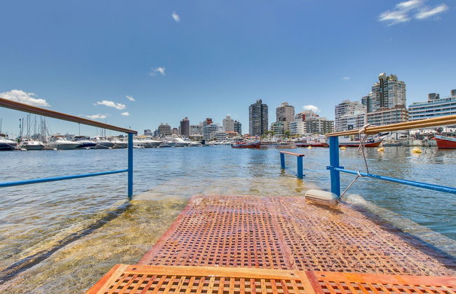 Oceana Suites The Point - Photo 17