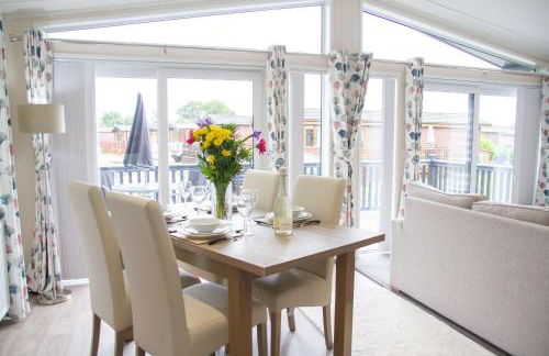 Penny Lodge with Hot Tub - Foto 9