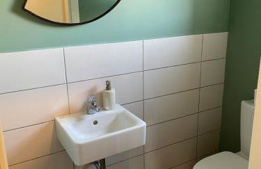 Sea View Serenity 3BR Home near Beach & Town - Foto 23