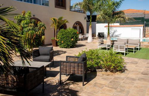 Private Villa with three separate apartments - Foto 19