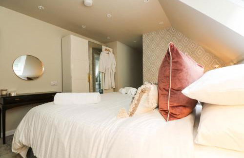 Robin's Nest at The Shire Inn - Foto 19