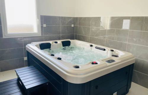 Jacuzzi privé 500m de la mer - Foto 18