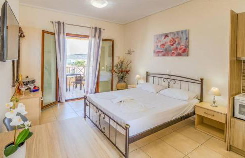 Aloustina Apartments - Photo 5