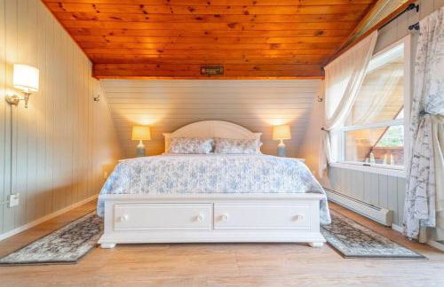 ADK Whiteface Chalet with Hot Tub, Dog Friendly! - Foto 23