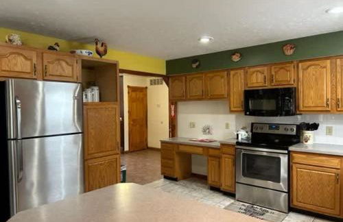 Luxury Cabin #21 With Hot Tub and Jacuzzi on Patoka Lake in Southern Indiana - Foto 8