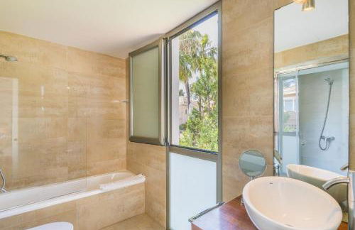 Villa Alcanada - Family only - Foto 37