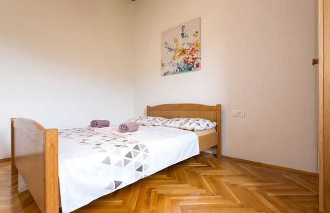 Large 150 m2 apt With Pool and 500 m2 Garden - Foto 9