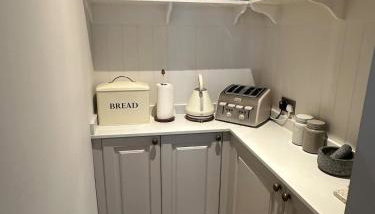 High spec 4 bed Victorian house - Photo 4