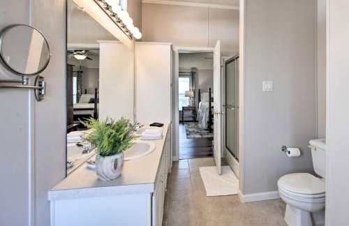 Lakefront Mabank Gem with Sunset Views Pets Welcome - Foto 11