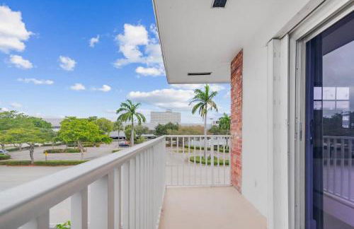 Las Olas & Beachside getaway with pool - Foto 4