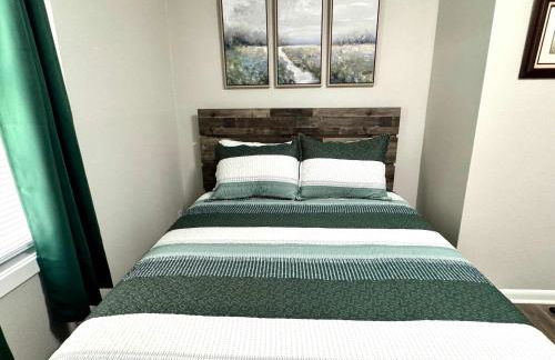 Soothing Greens Color Peaceful 3 BR 1BA Dwelling - Foto 9