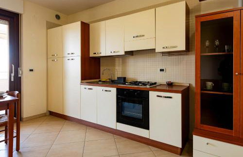 GuestHost - Bright Apartment with Terrace - Photo 10