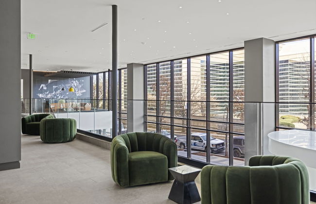 Placemakr Cathedral Heights - Photo 19