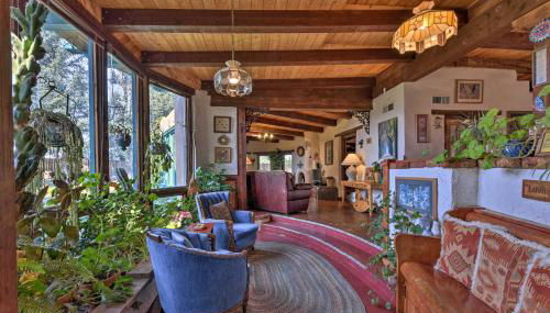 Riverheart Retreat - One-of-a-Kind Villa! - Photo 3