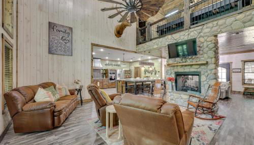 Hot Tub and Forest Views Broken Bow Group Haven! - Foto 2